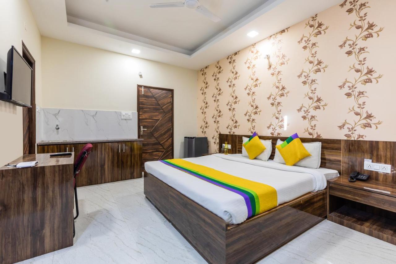 Hotel Treebo Trip Namaste Indore Esterno foto