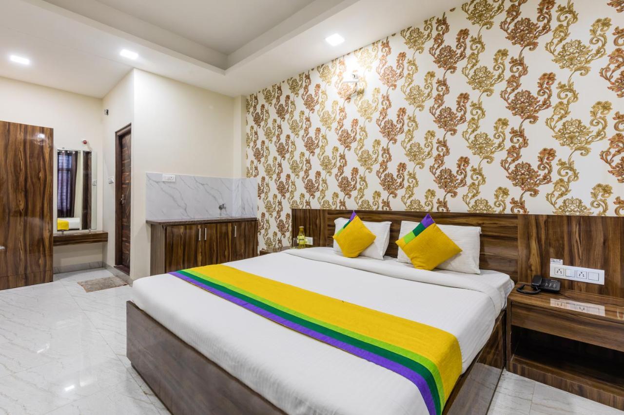 Hotel Treebo Trip Namaste Indore Esterno foto