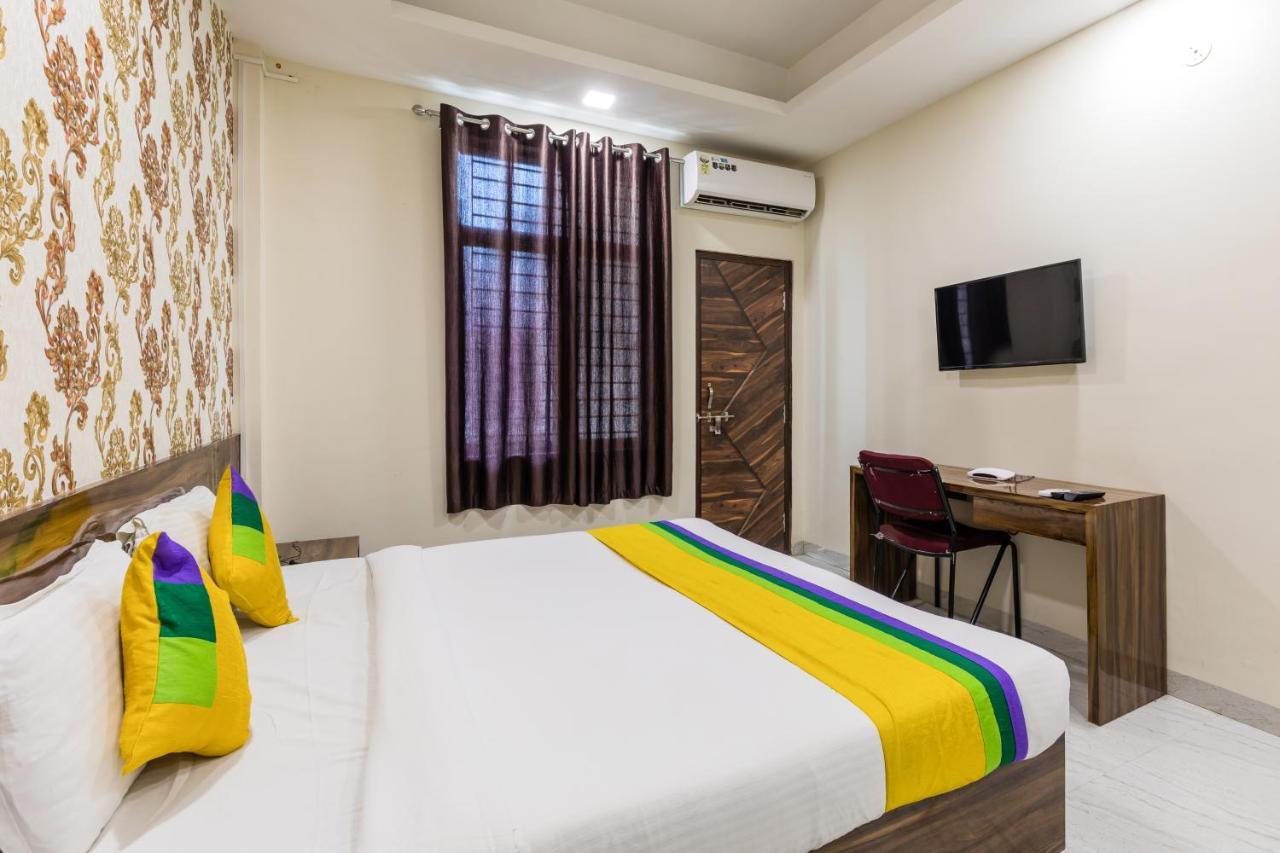 Hotel Treebo Trip Namaste Indore Esterno foto