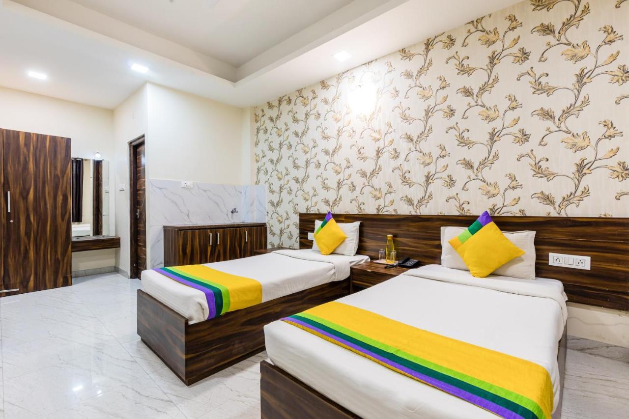 Hotel Treebo Trip Namaste Indore Esterno foto